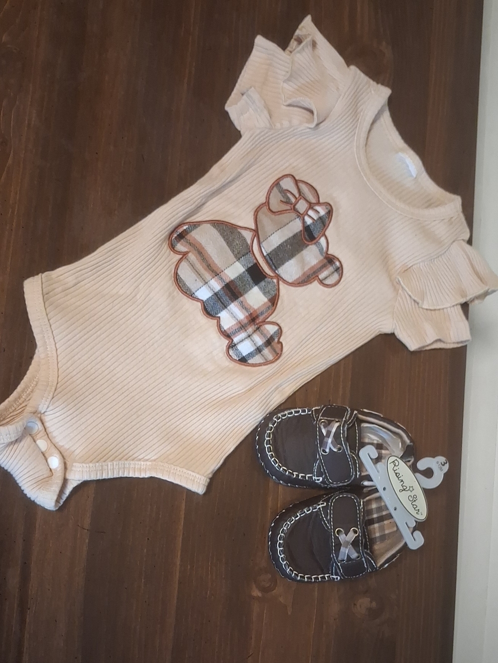 Unisex One-Piece Bodysuit with Plaid Bear Applique - Beige